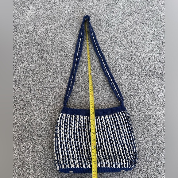 Soda Can Pull Tab Blue Crochet Mesh Crossbody Bag With Zip Closure - Picture 4 of 11